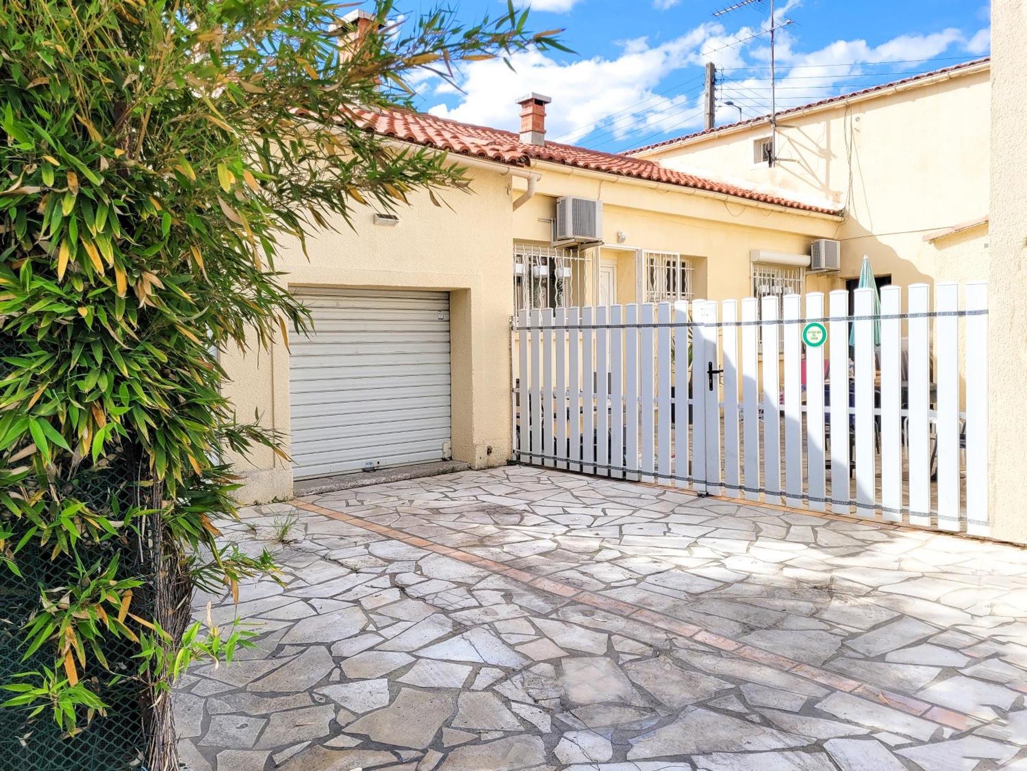 Studio Double Climatise Avec Terrasse - Proche Tram & Centre Appartement Montpellier Buitenkant foto